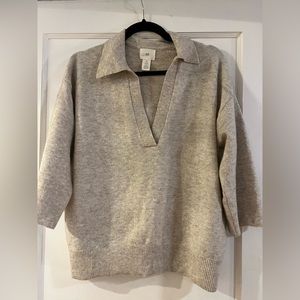 Collared v neck sweater pullover